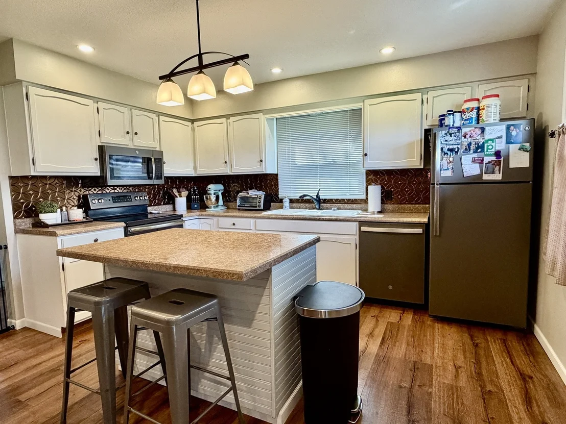 Photo of 608 Greenridge Drive