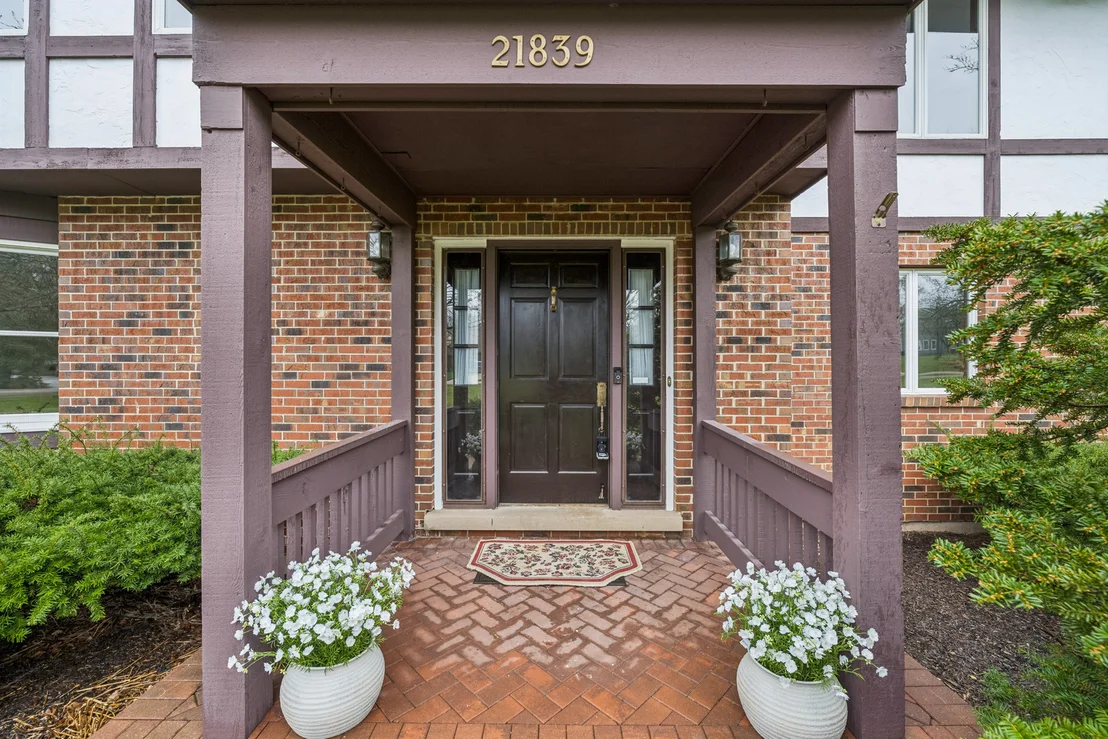 Photo of 21839 Cambridge Drive