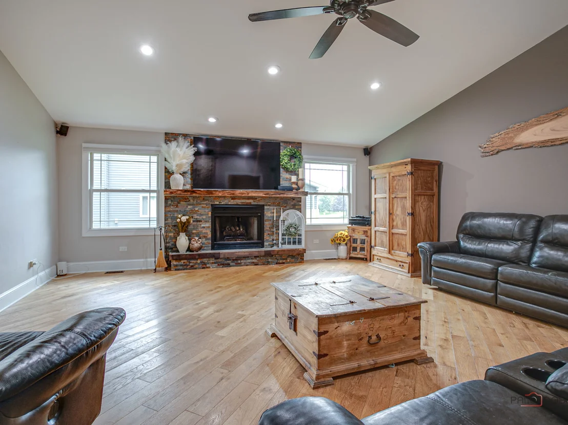 Photo of 717 Roberts Road