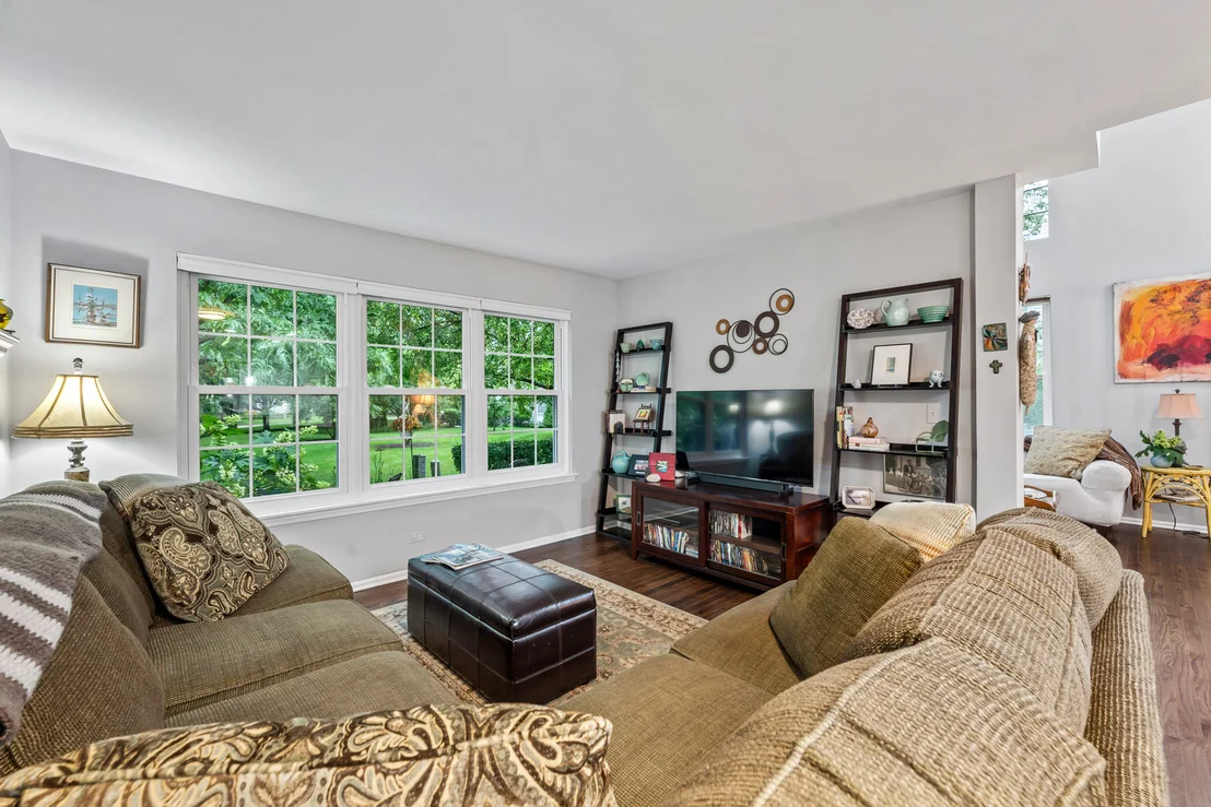 Photo of 1292 Horseshoe Lane