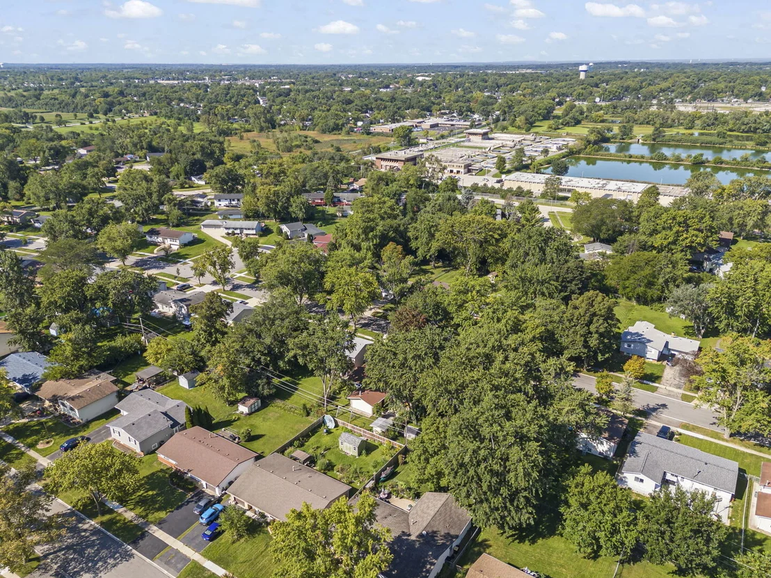Photo of 7101 Edgebrook Lane