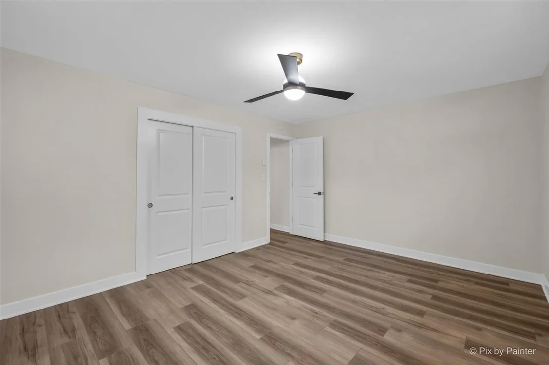 Photo of 1245 W Violet Street