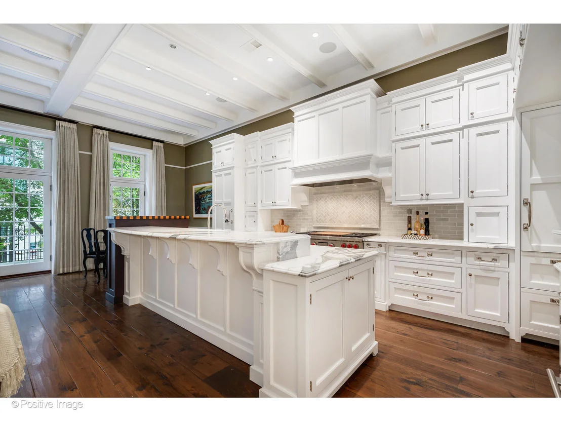 Photo of 446 W Huron Street