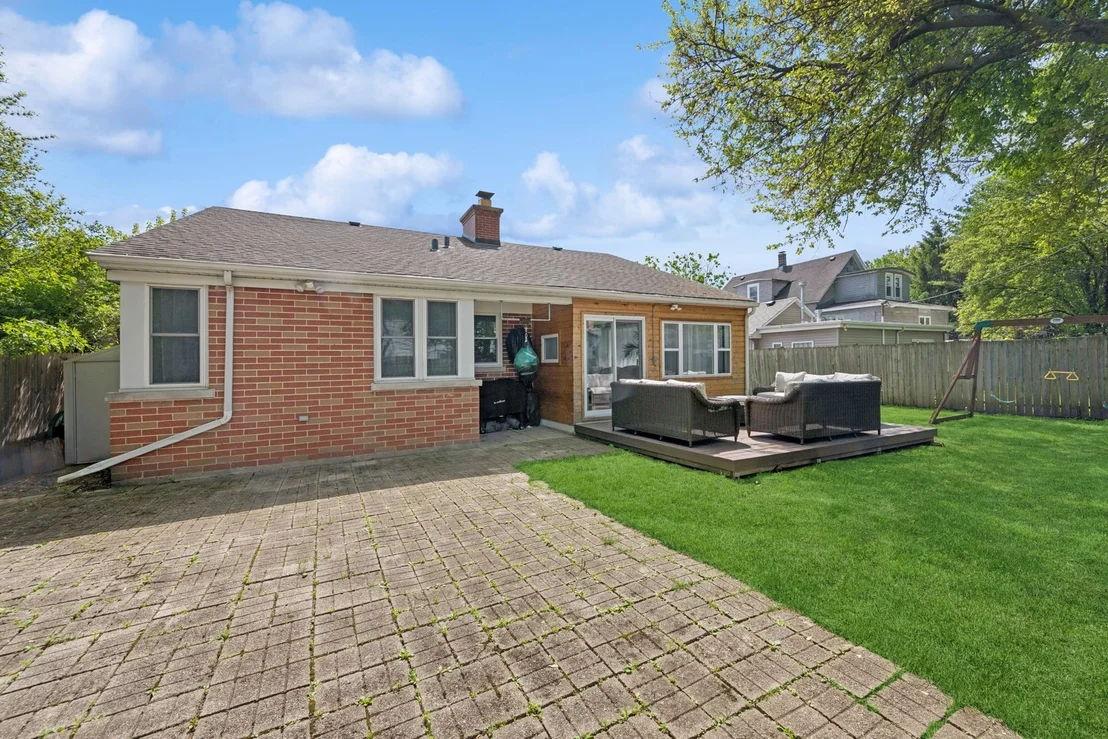 Photo of 637 Hibbard Road