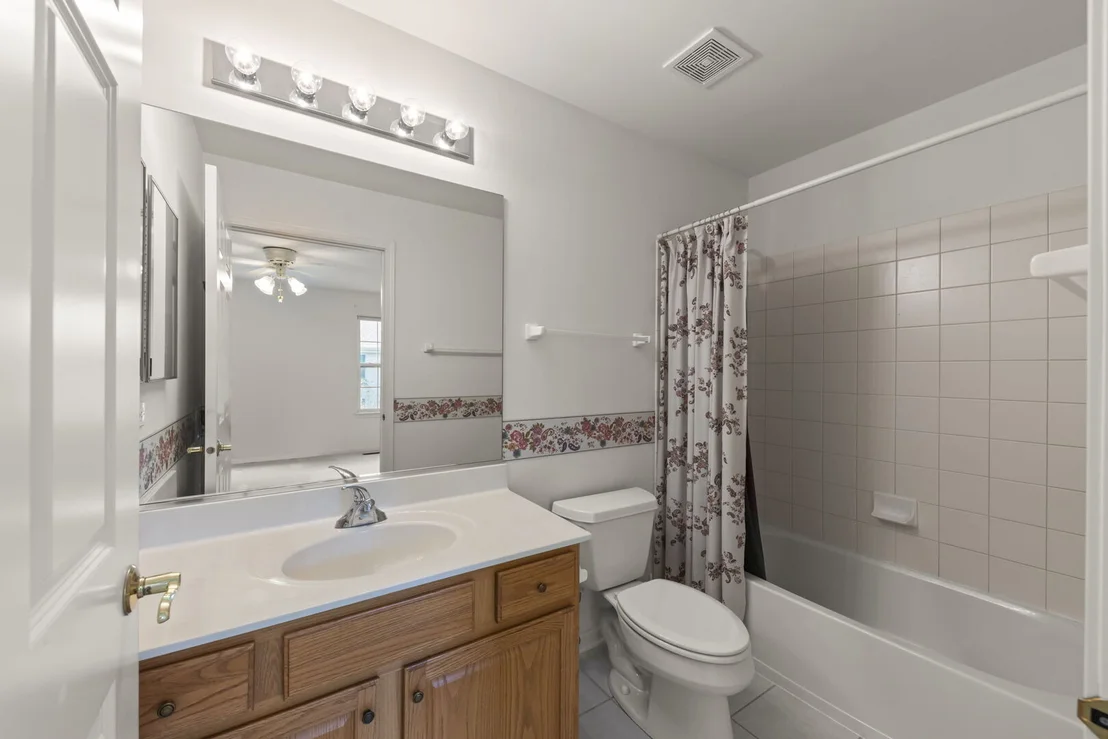Photo of 631 Dunhill Lane