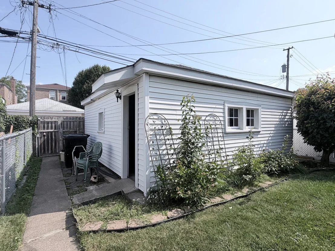 Photo of 3916 W 59th Place