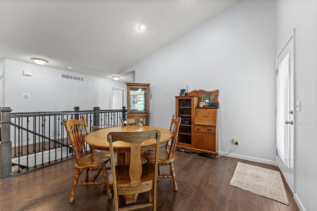 Photo of 701 Red Bud Drive
