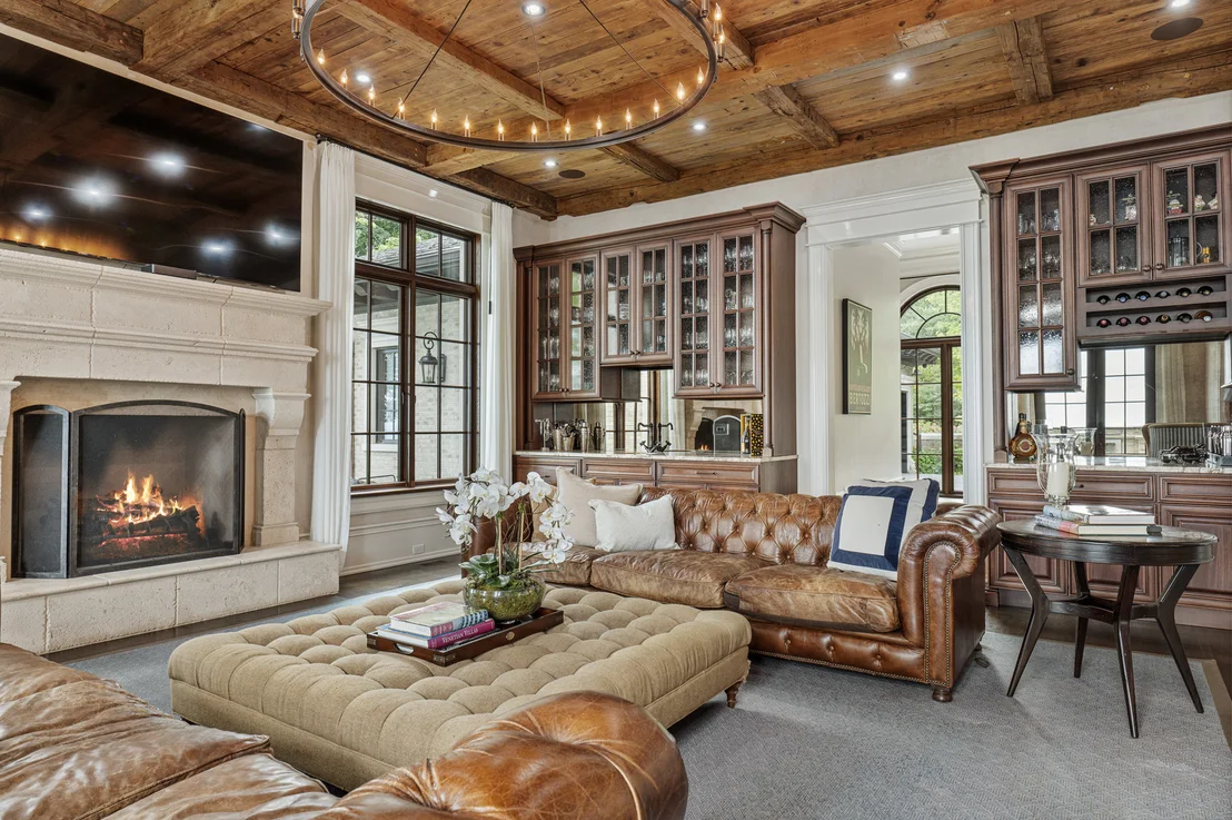 Photo of 595 Circle Lane