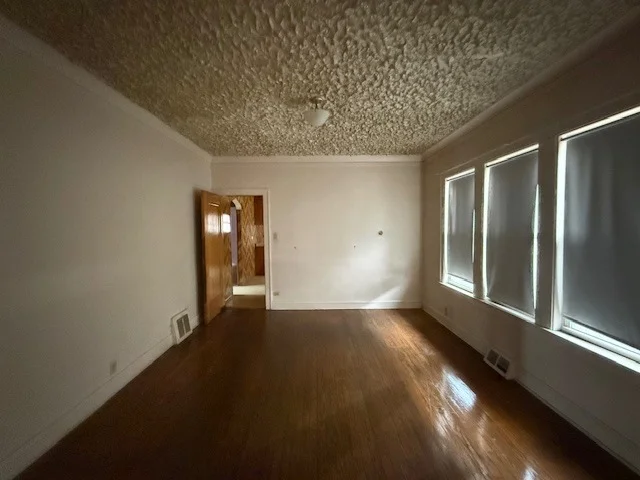 Photo of 322 W 107th Place