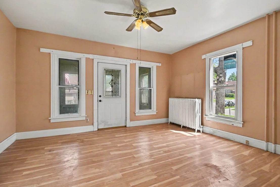 Photo of 456 Florence Avenue