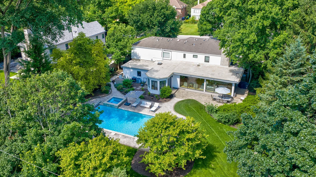 Photo of 911 Oak Drive