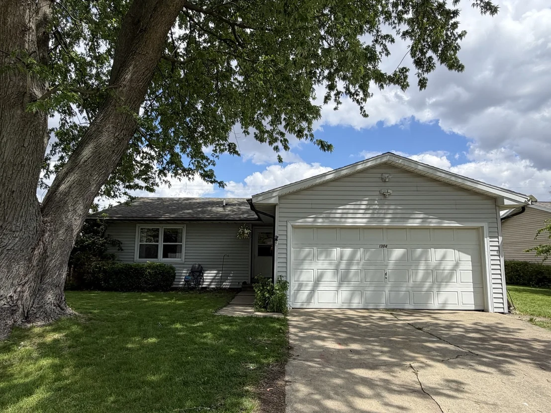 Photo of 1304 Greenridge Drive