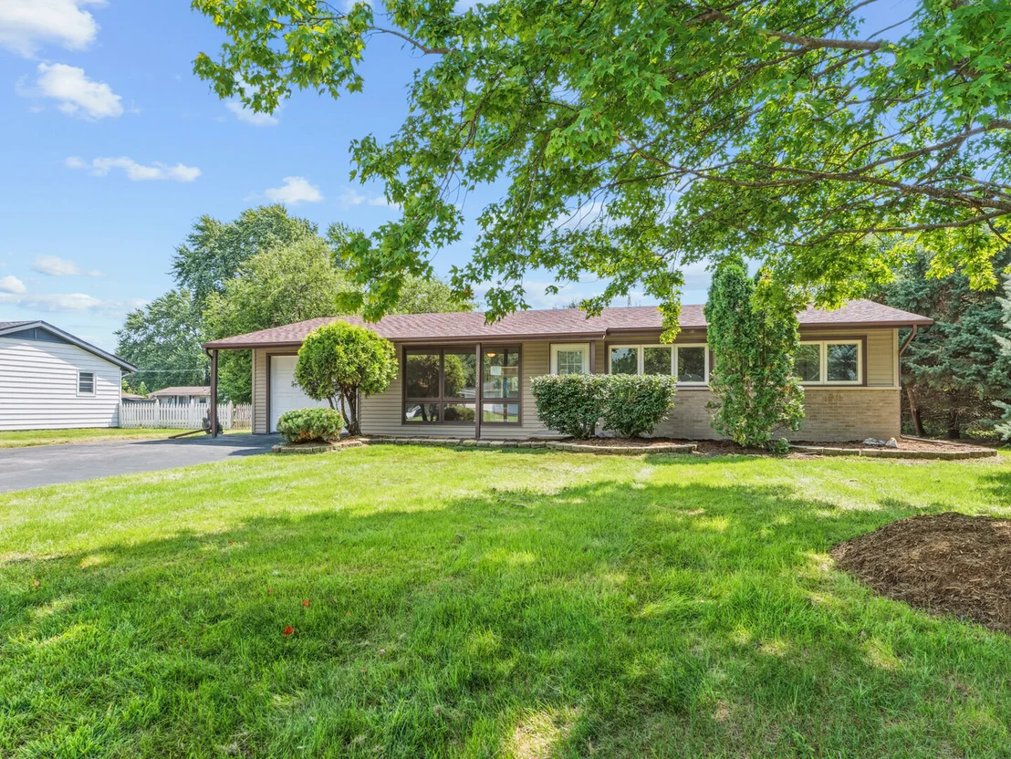 Photo of 23523 W Renwick Road