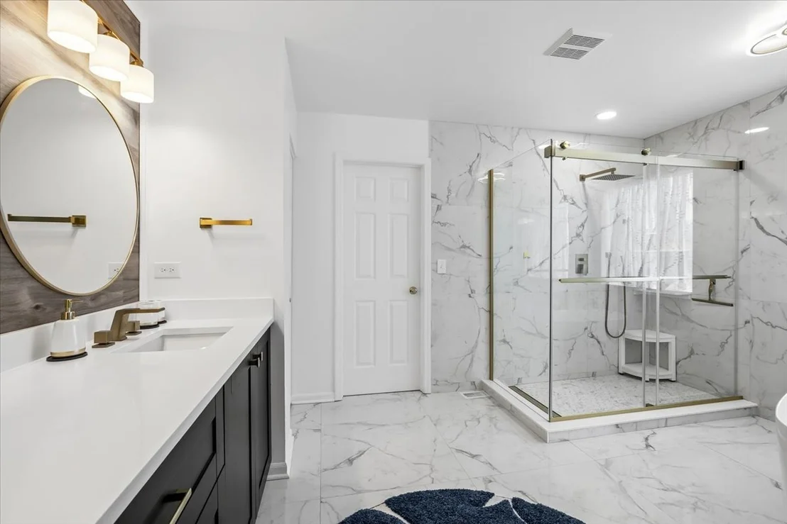 Photo of 1085 Waterview Circle