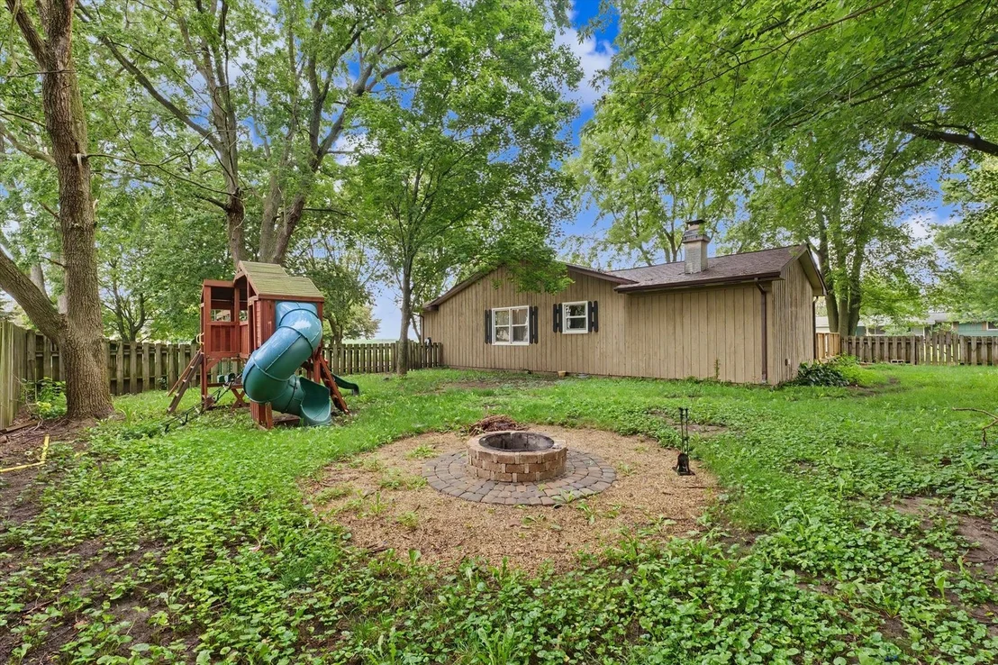 Photo of 110 N Joy Drive