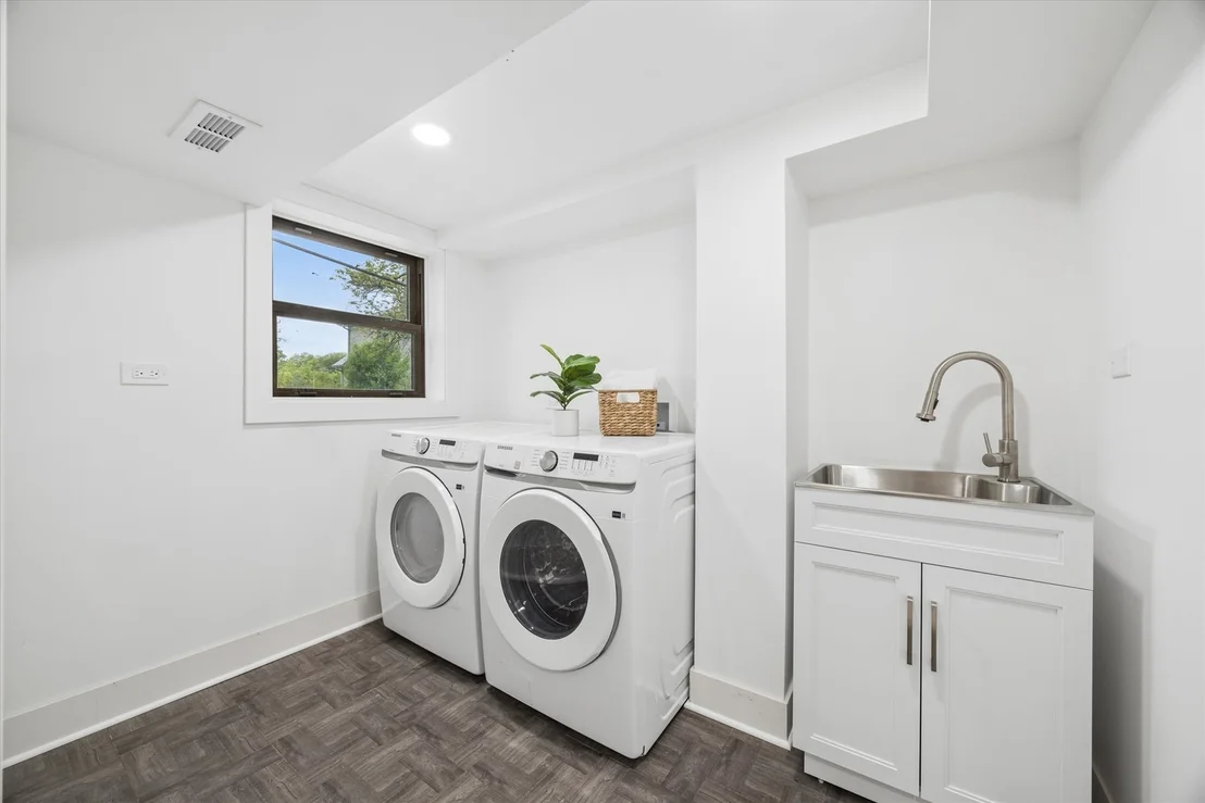 Photo of 33 Chestnut Avenue