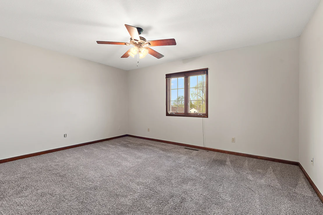 Photo of 1390 Armour Road