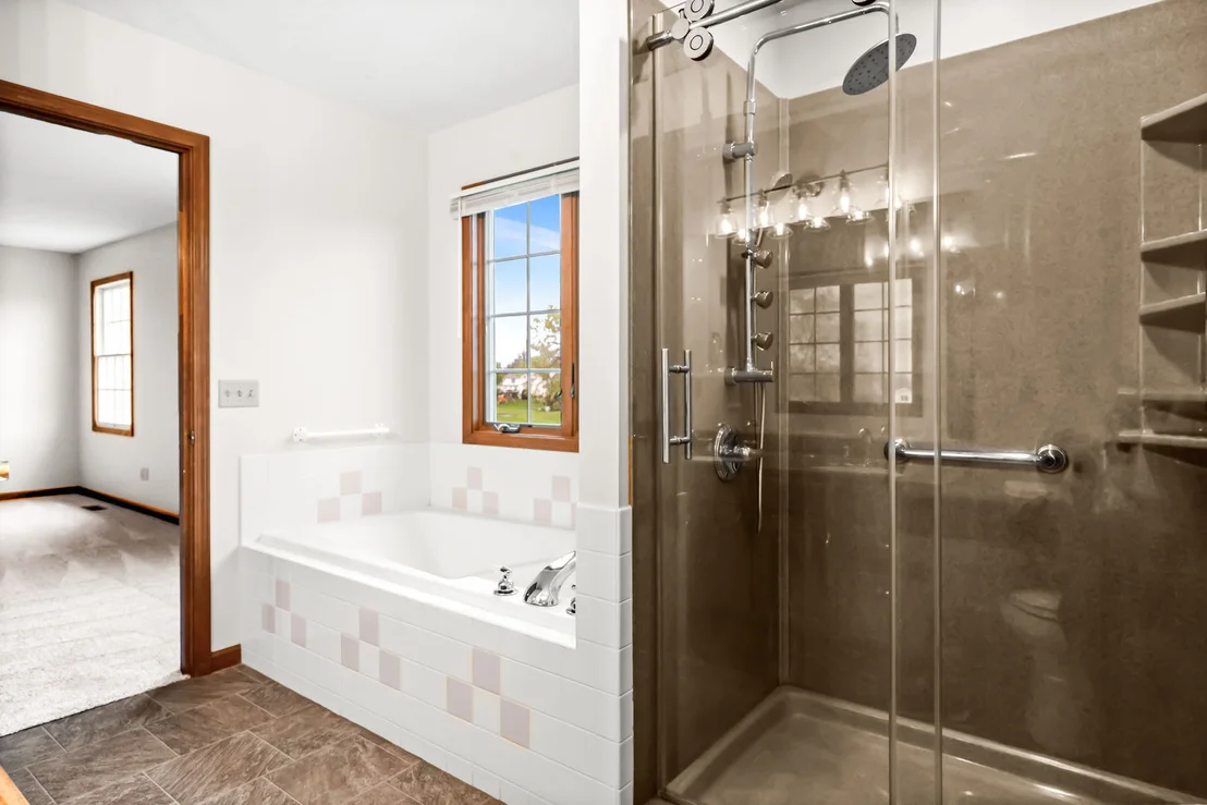 Photo of 25 Pebblebrook Court