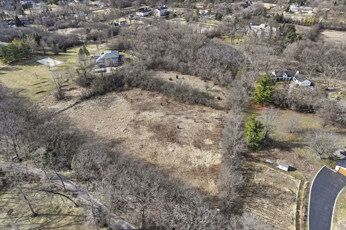 Photo of 599 N Plum Tree Road