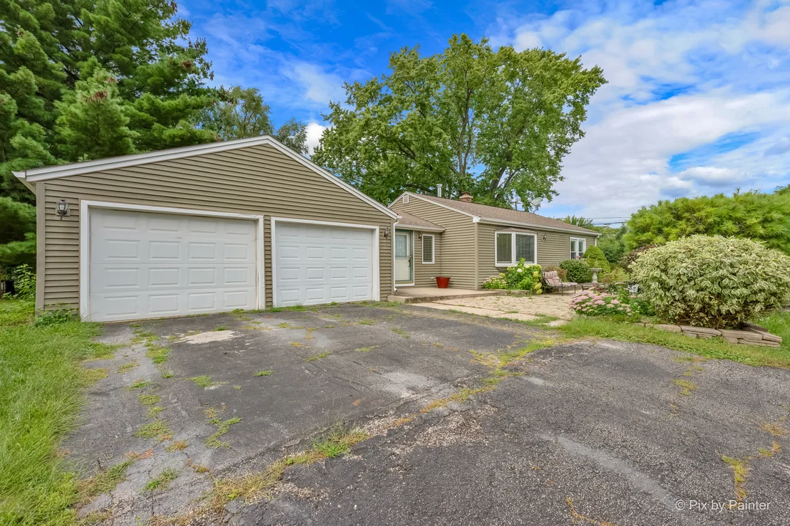 Photo of 6301 Robert Road