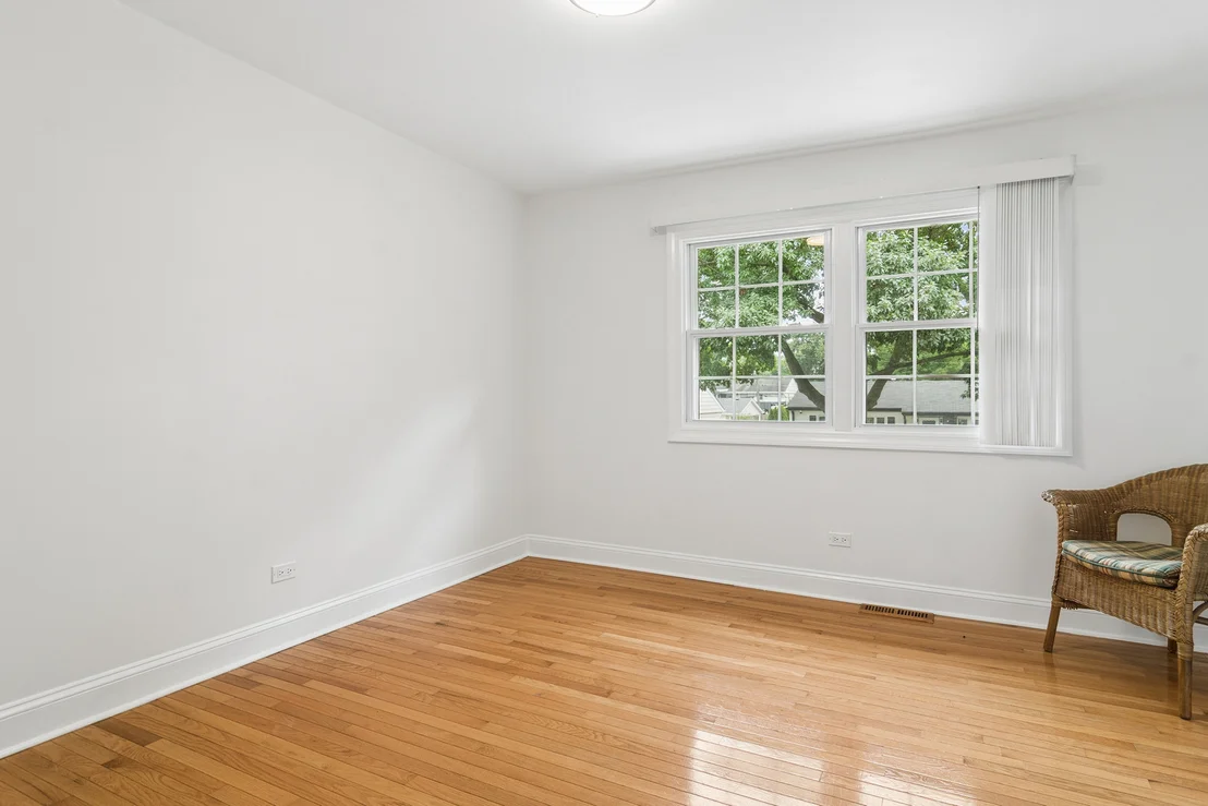 Photo of 1120 Valley Stream Drive
