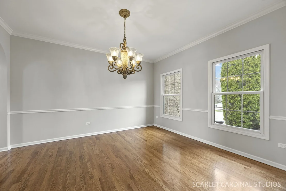 Photo of 208 Amherst Court
