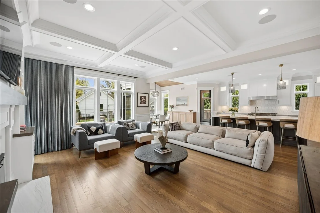 Photo of 1121 Forest Avenue
