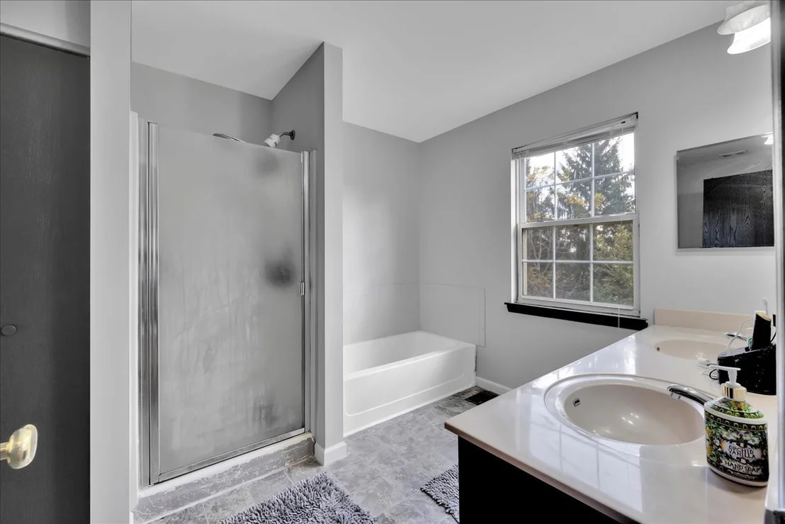 Photo of 974 Audubon Lane