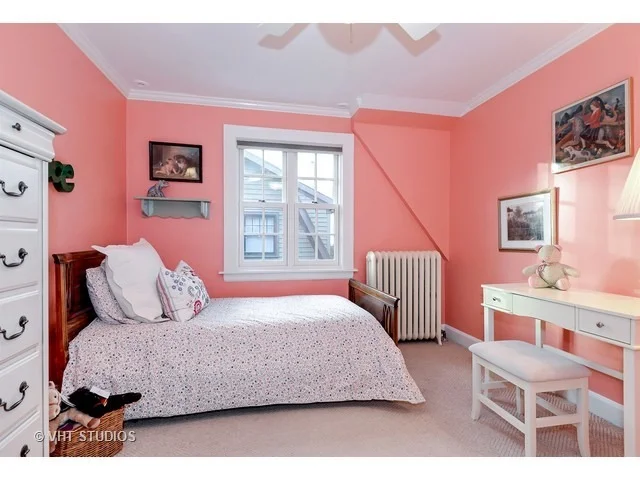 Photo of 1710 Forest Avenue