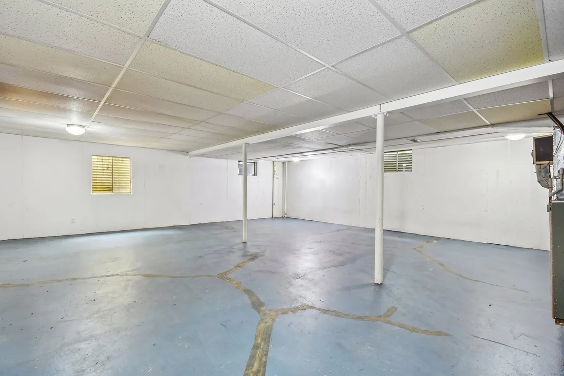 Photo of 1559 Abbotsford Drive