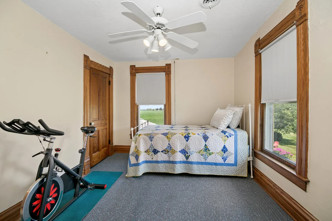 Photo of 125 W 1st Avenue