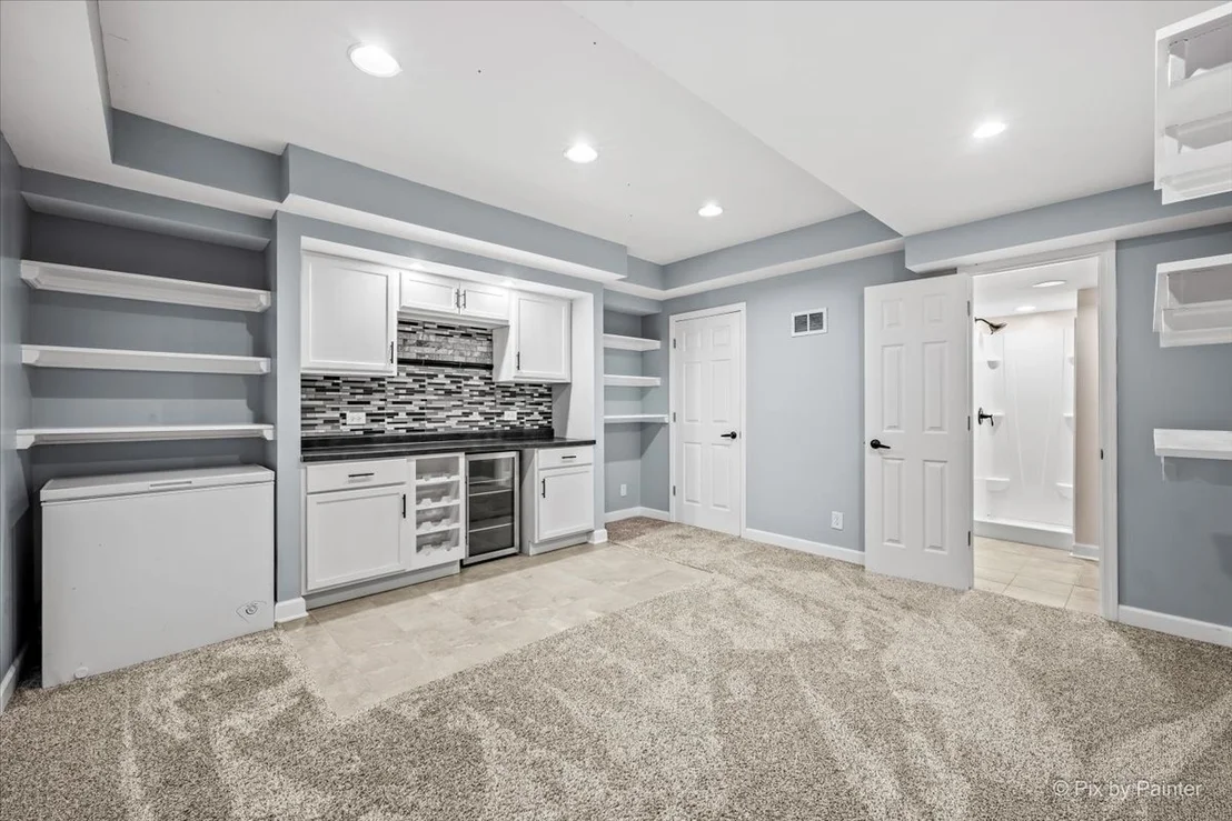 Photo of 810 Woodridge Trail