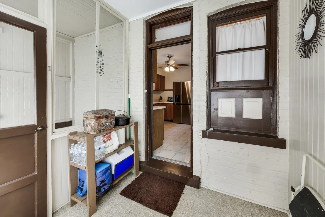 Photo of 934 Circle Avenue