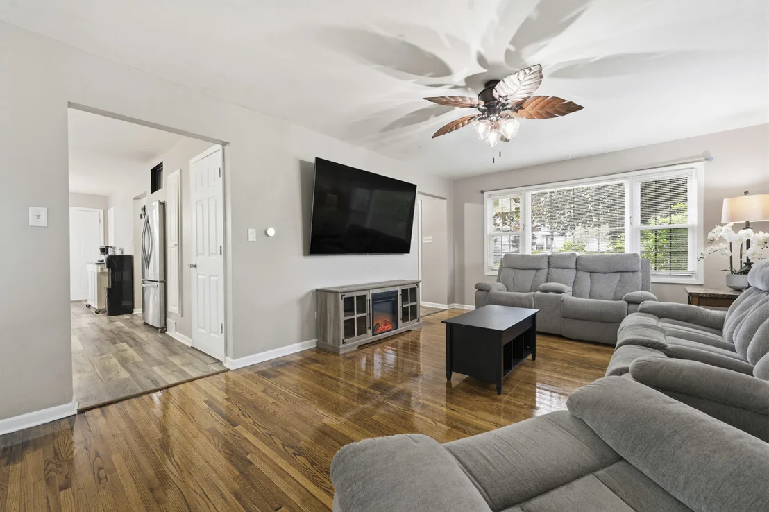 Photo of 912 David Street