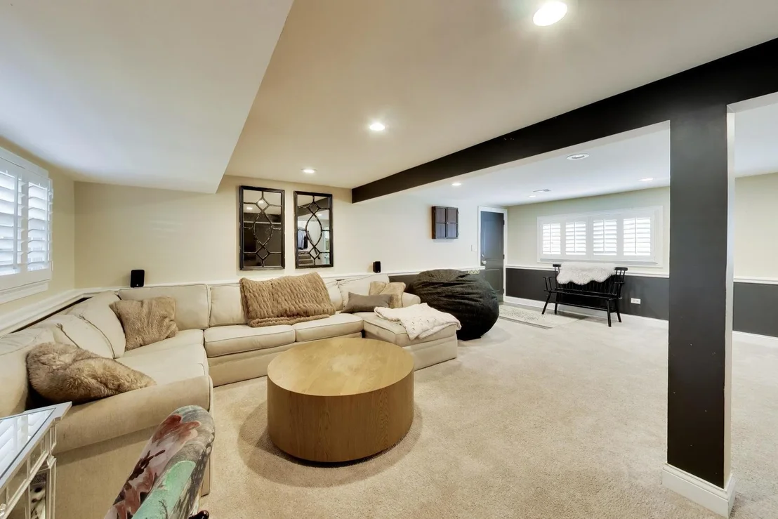 Photo of 116 W Central Road