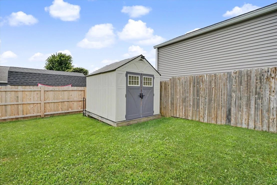 Photo of 1203 EDGEVIEW Drive