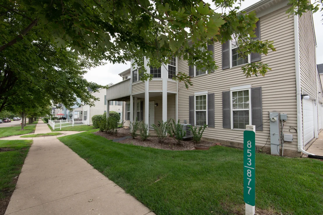 Photo of 867 Symphony Drive