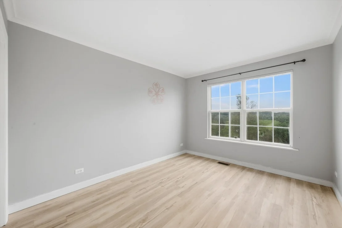 Photo of 512 N Fox Trail