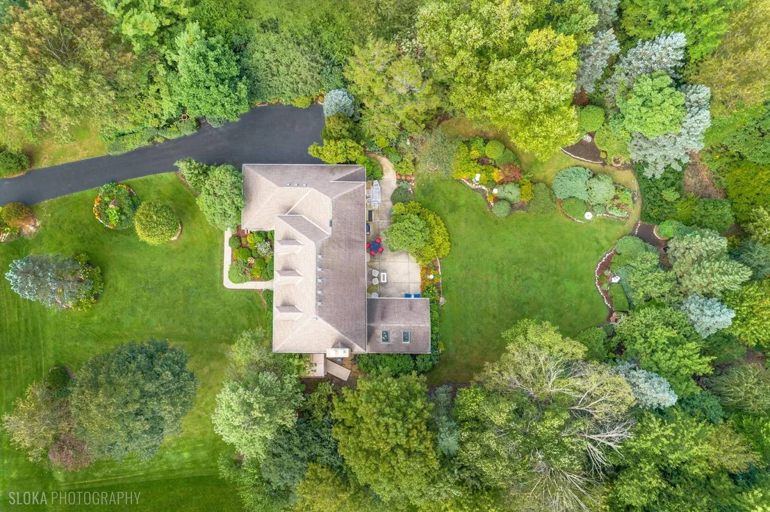 Photo of 22256 Cambridge Drive