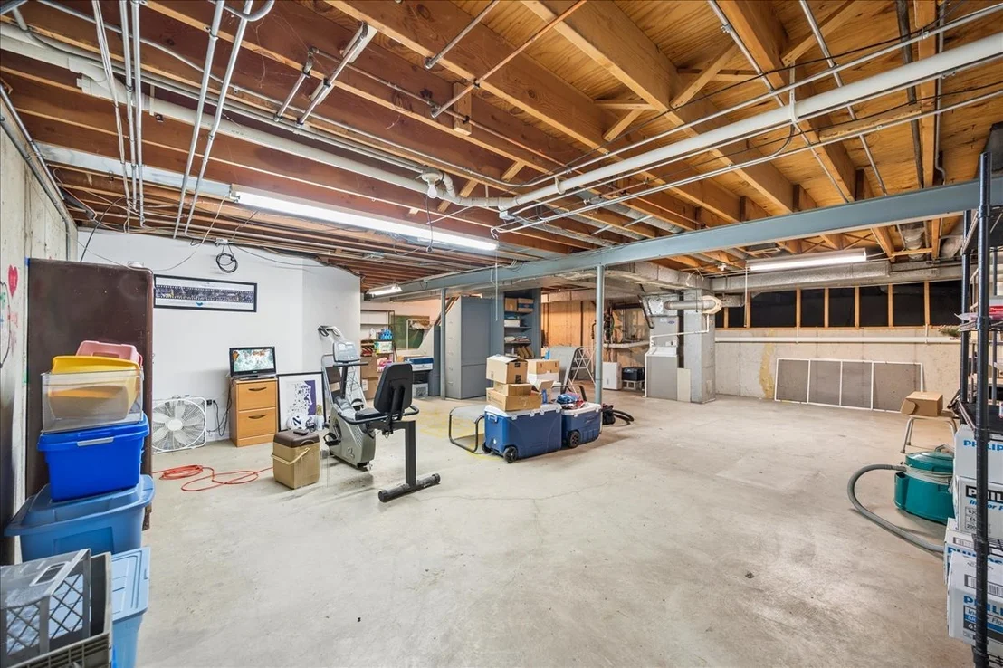 Photo of 2448 Central Park Avenue