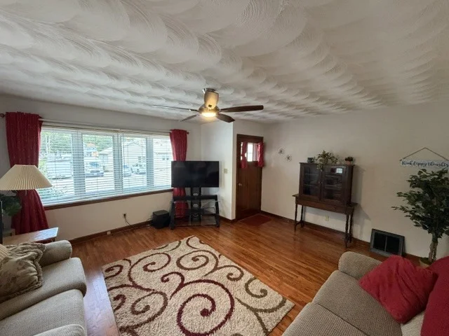 Photo of 129 Laurel Street