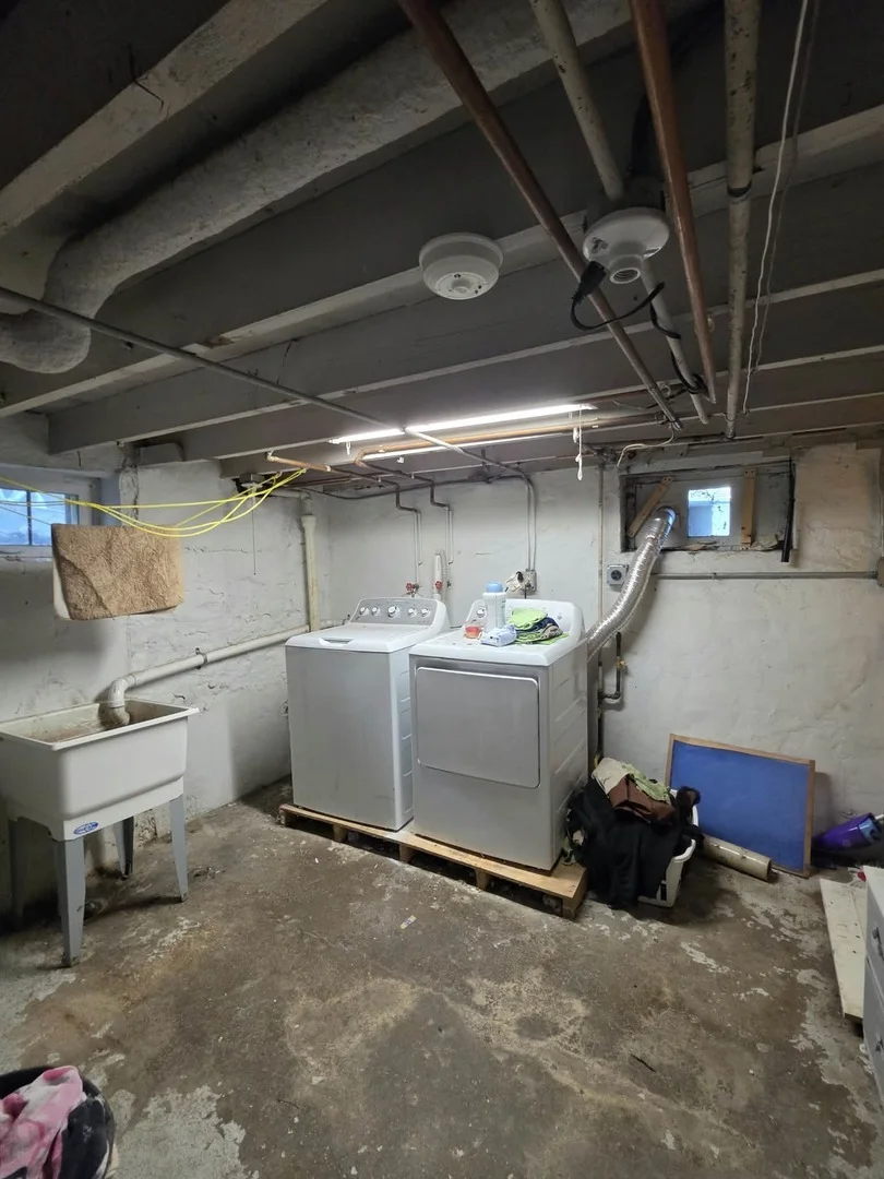 Photo of 554 Bangs Street