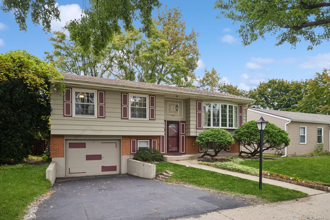 Photo of 1032 Valley Stream Drive