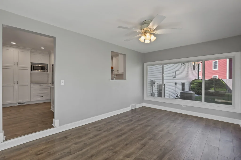 Photo of 6S415 Concord Road