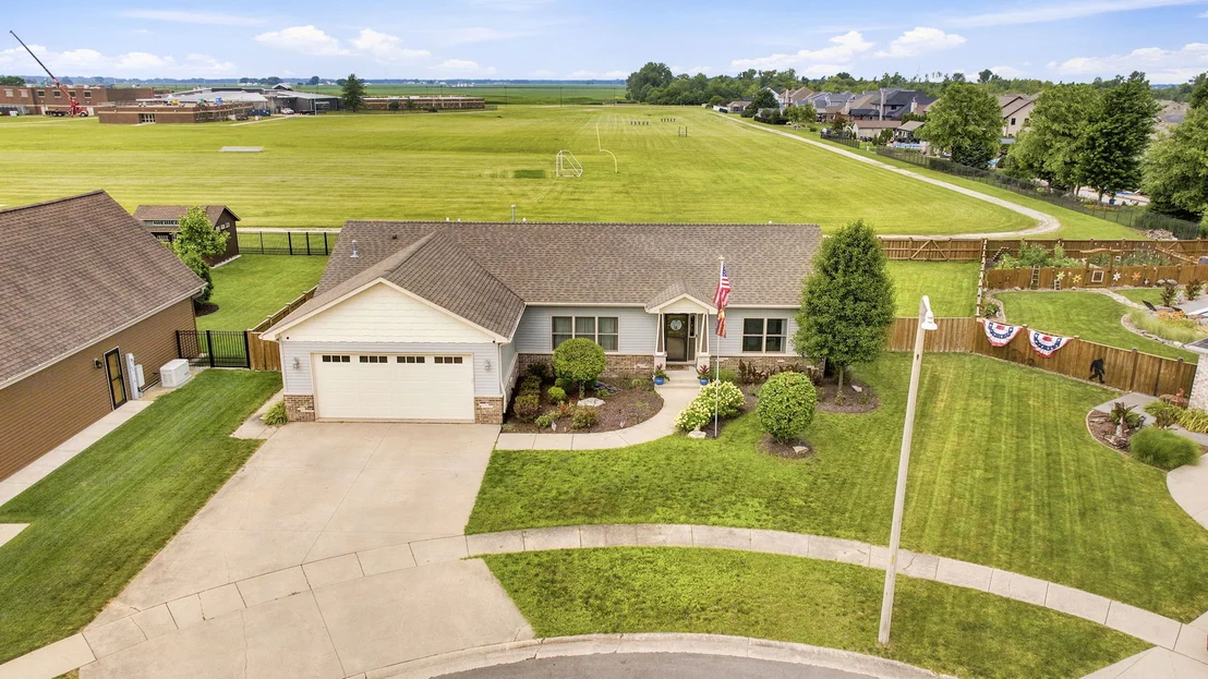 Photo of 710 Pheasant Lane