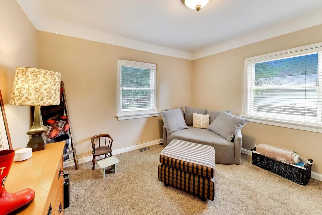 Photo of 124 Lockerbie Lane