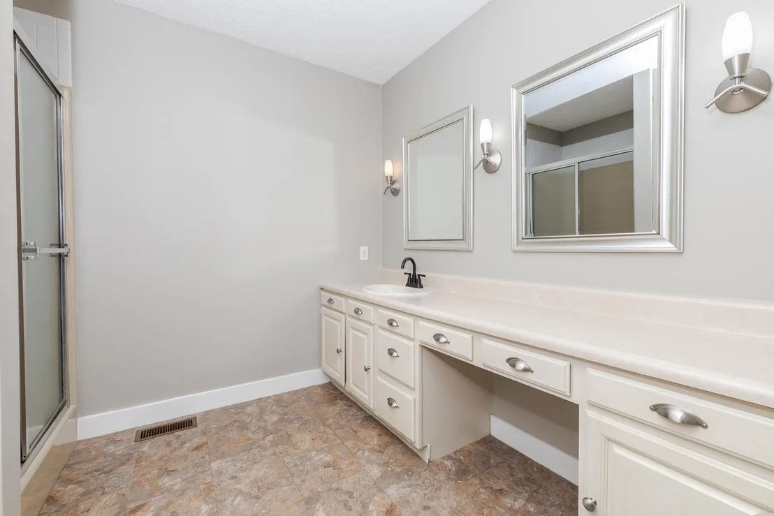 Photo of 12 Norbloom Avenue