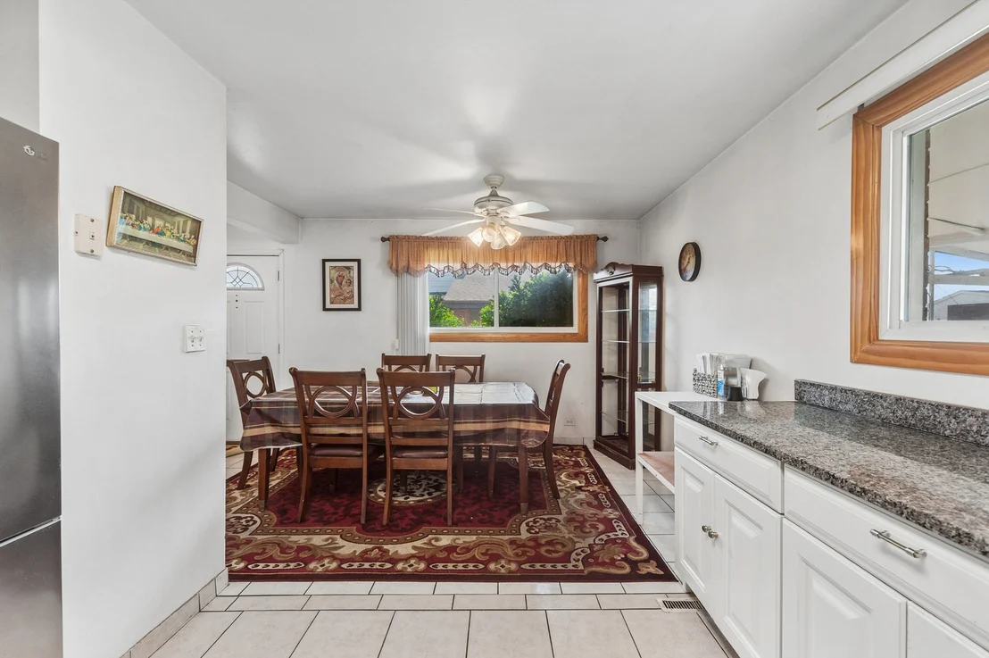 Photo of 9481 Park Lane