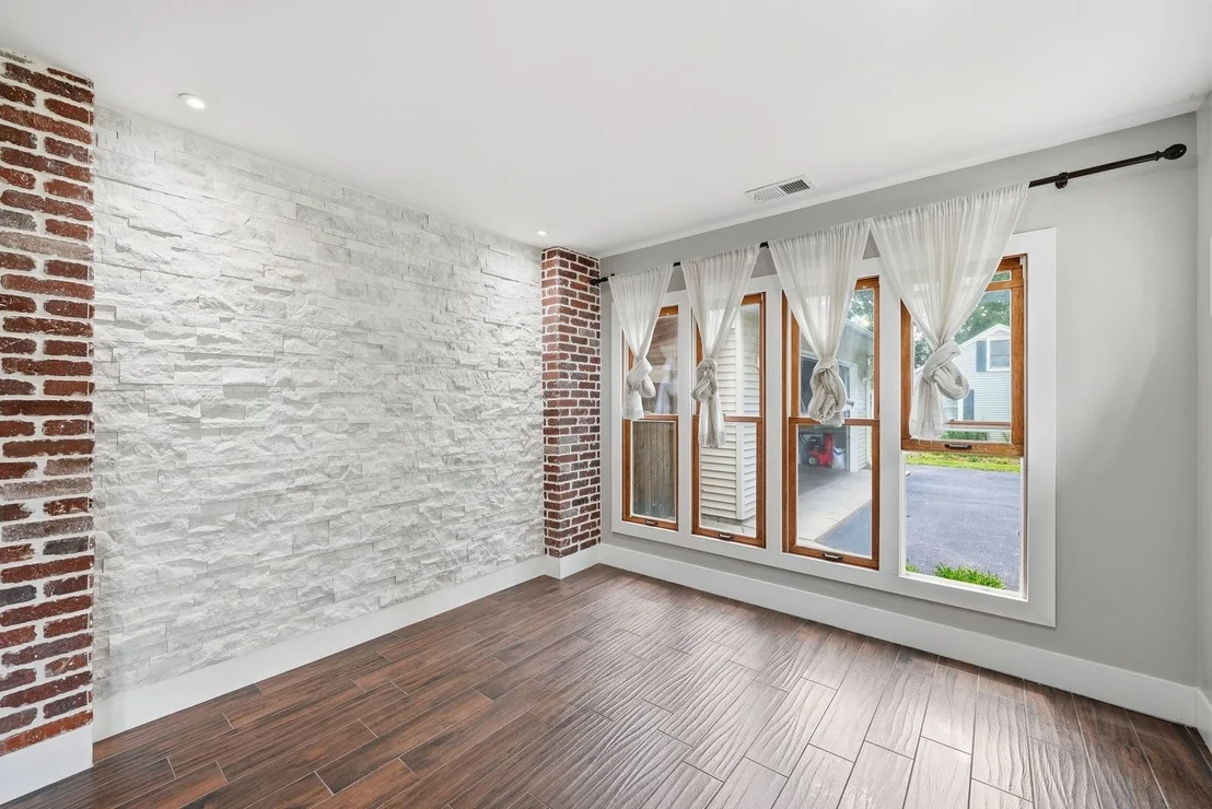 Photo of 816 Ogden Road
