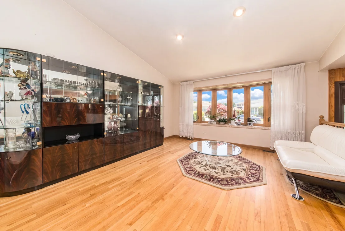Photo of 8432 W Amelia Drive
